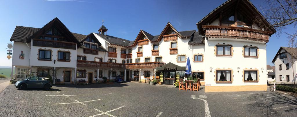 Hotel - Restaurant Berghof Berghausen  Exteriér fotografie