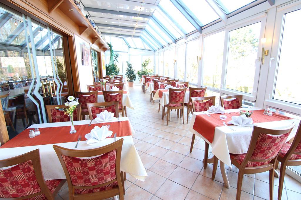 Hotel - Restaurant Berghof Berghausen  Exteriér fotografie