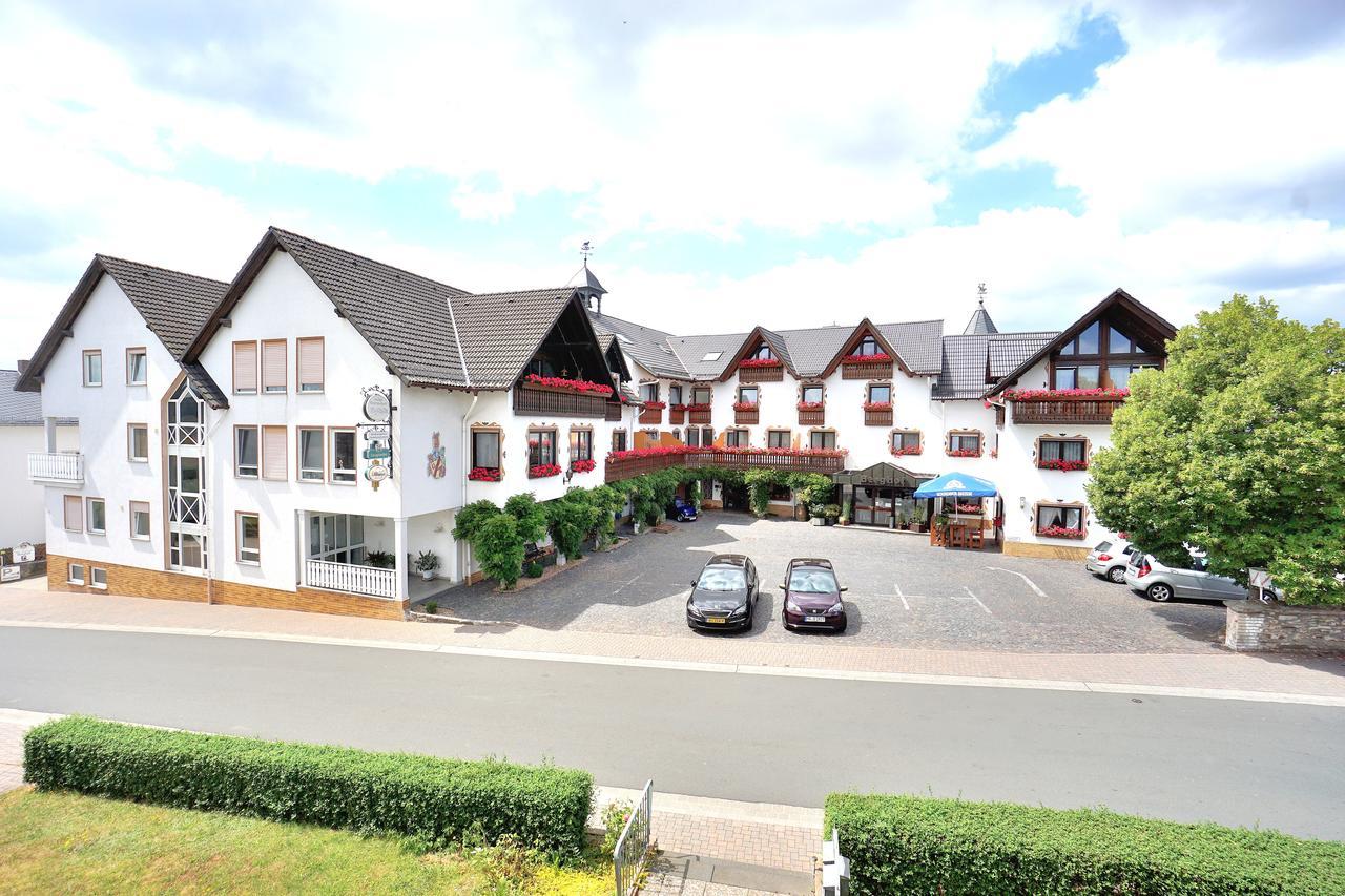 Hotel - Restaurant Berghof Berghausen  Exteriér fotografie
